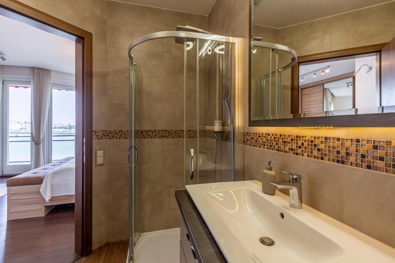 Luxury Residence With A Beautiful View For The Danube River Budapest Kültér fotó